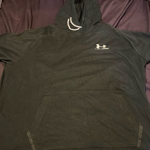 Under Armour XXL Hooded short sleeve Tee shirt